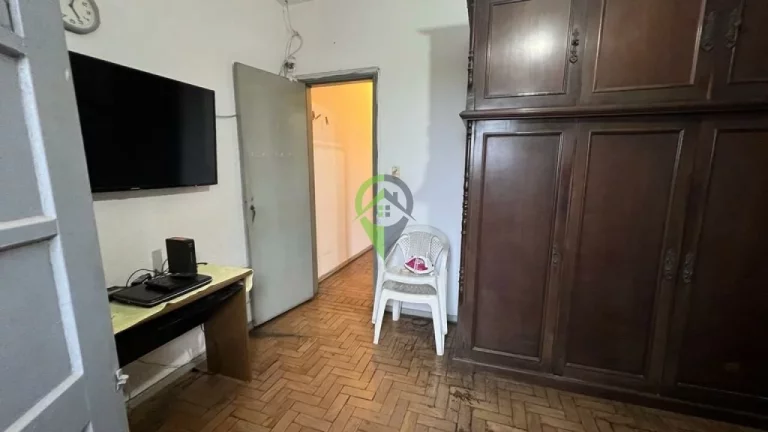 Imagem Apartamento com 2 dormitórios à venda no bairro Vila Mathias em Santos