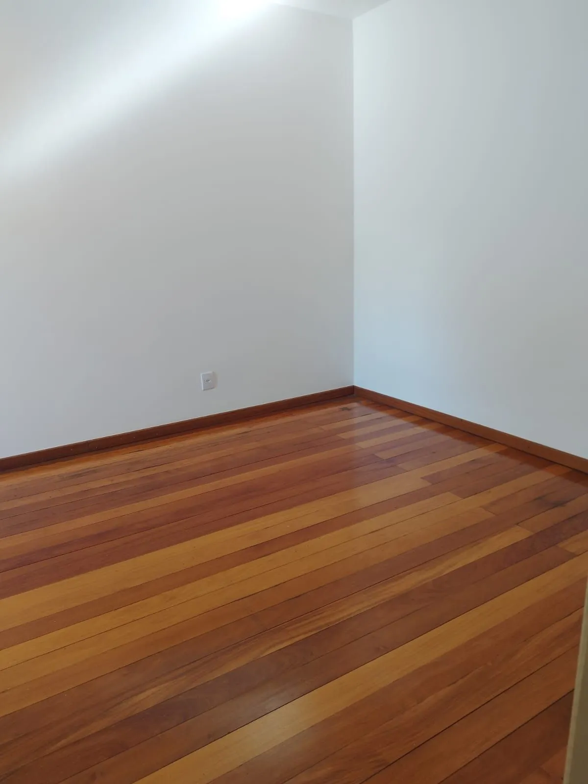 Imagem Casa de 4 dormitórios com 250 m² de área privativa