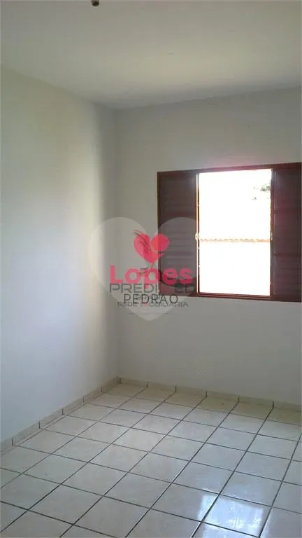 Imagem Casa de 3 quartos, 162m² no bairro Centro, em Itatinga