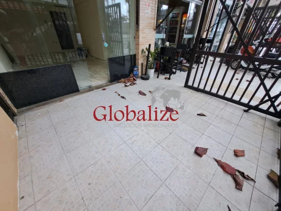 Imagem loja para locação com 25m², quadra da praia, pacote R$3.800,00 no Boqueirão em Santos