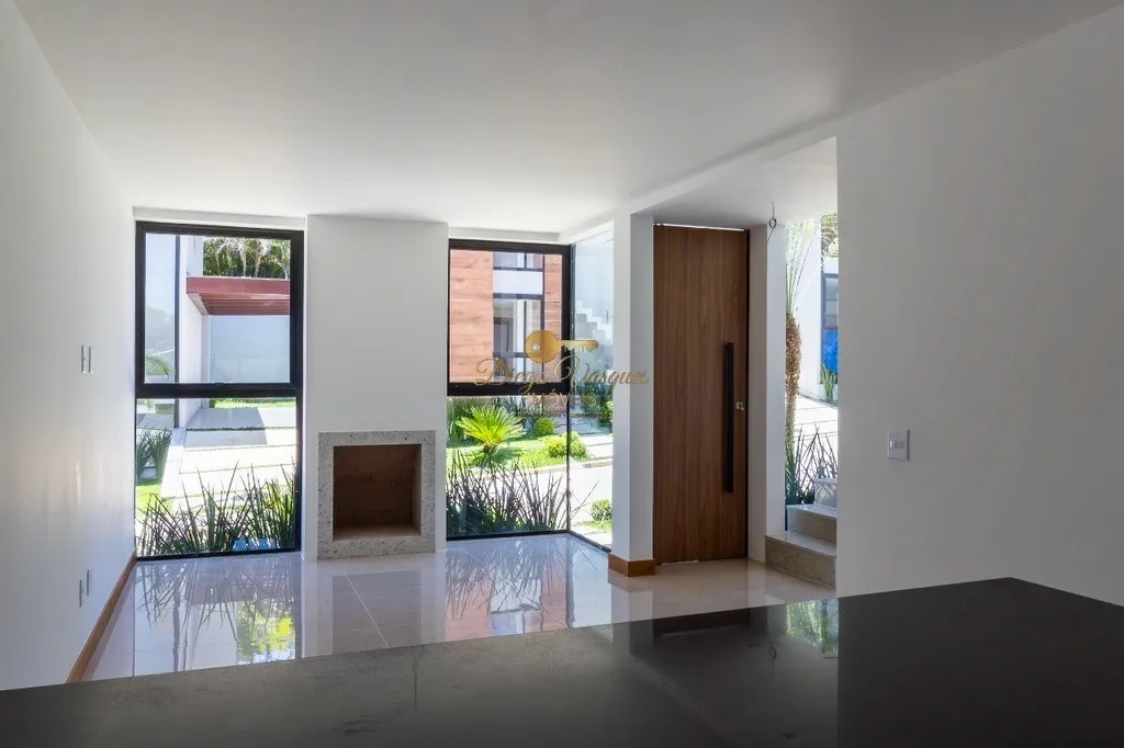 Imagem Casa em Condomínio para Venda em Teresópolis / RJ no bairro Tijuca