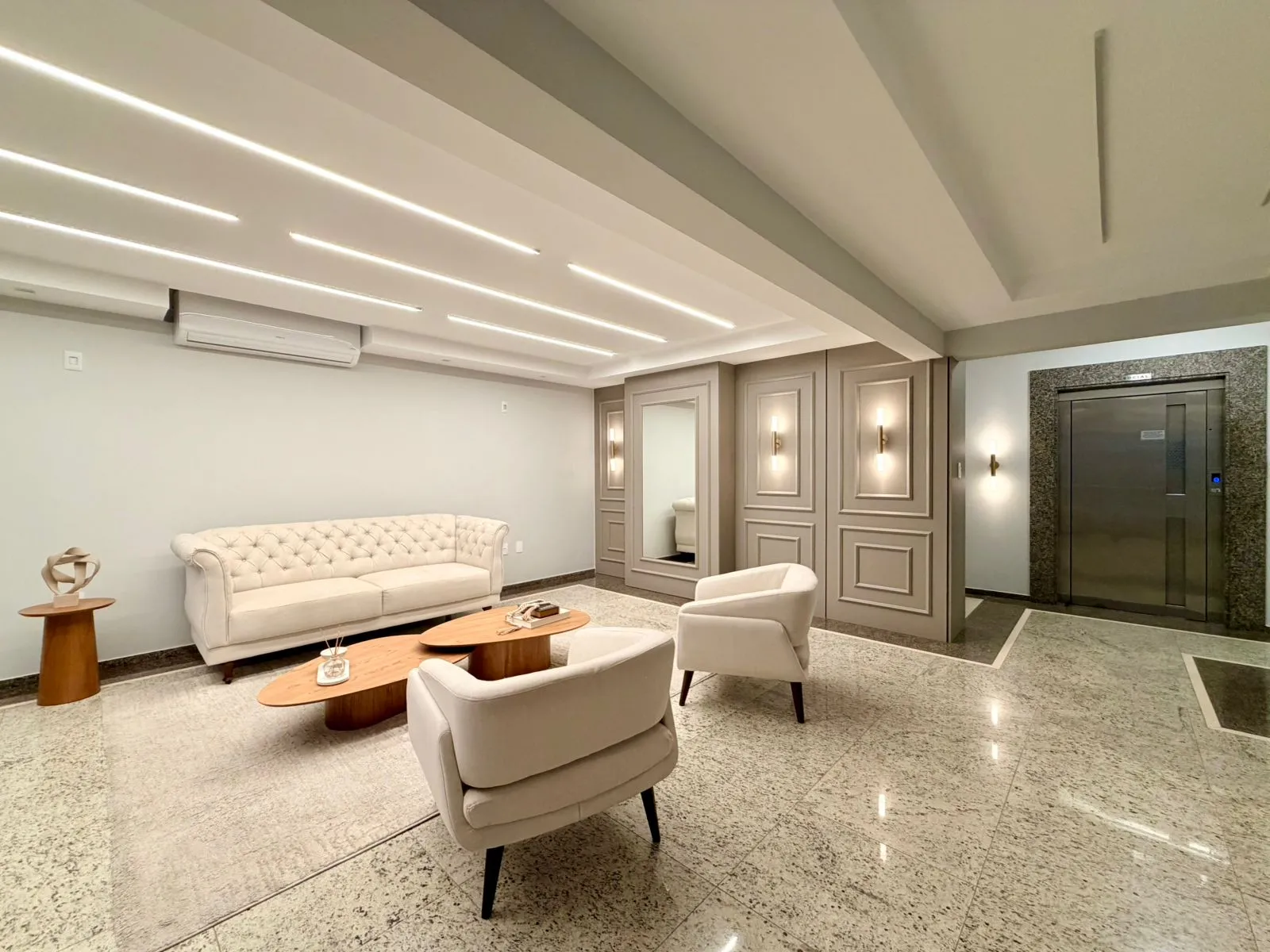 Imagem Apartamento com vista para o mar à venda com 142m2 por R$ 2.500.000,00