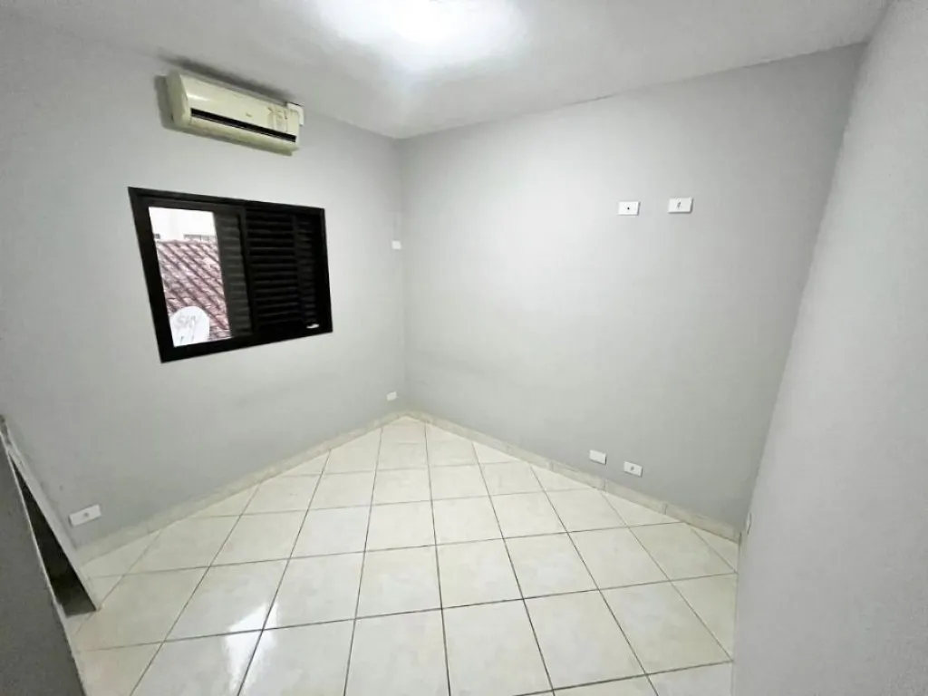 Imagem CASA COM 90,00 m² - GUILHERMINA - PRAIA GRANDE SP