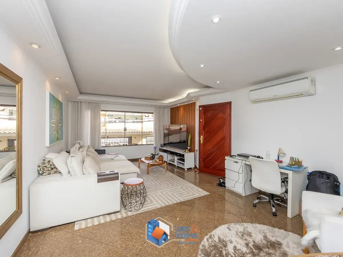 Imagem Sobrado para venda em Vila Alpina com 4 quartos, sendo 1 suíte, 320m²