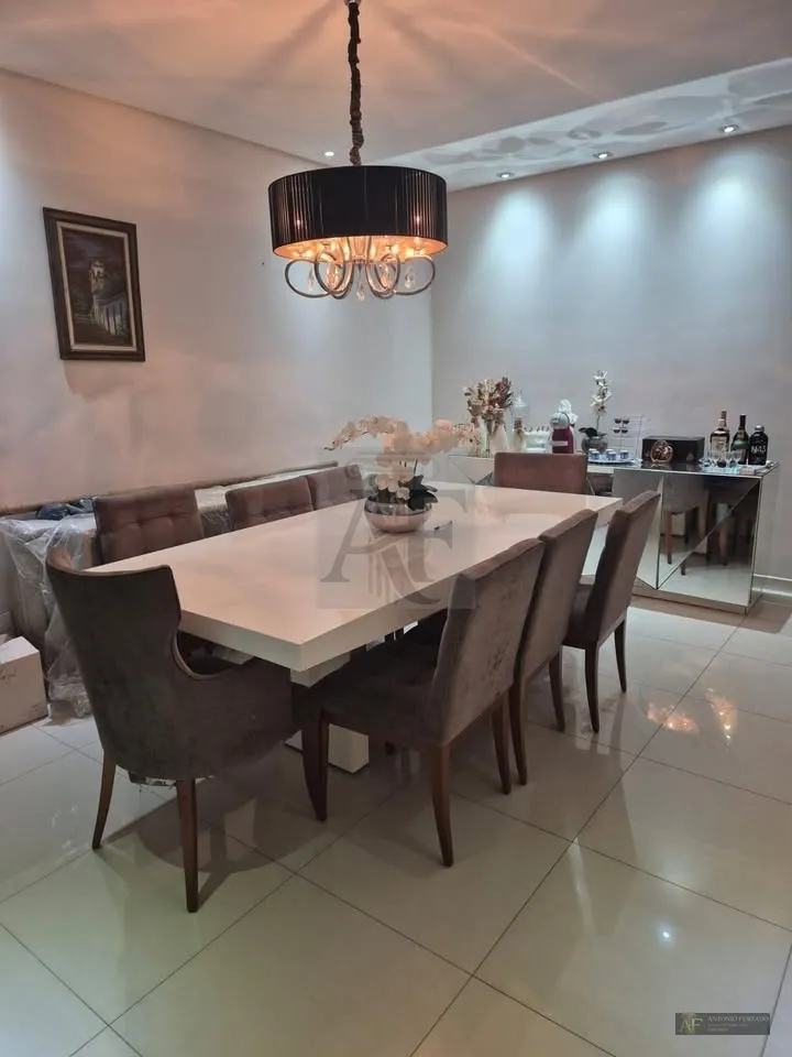 Imagem Casa à venda em Vila Carrão, São Paulo