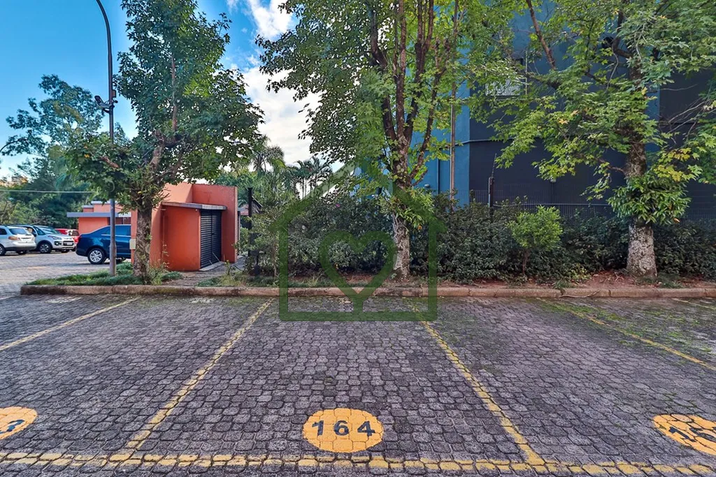 Imagem No Bairro Jardim Carvalho, na Avenida Protásio Alves n° 7157, apartamento com 3 dormitórios, deso...