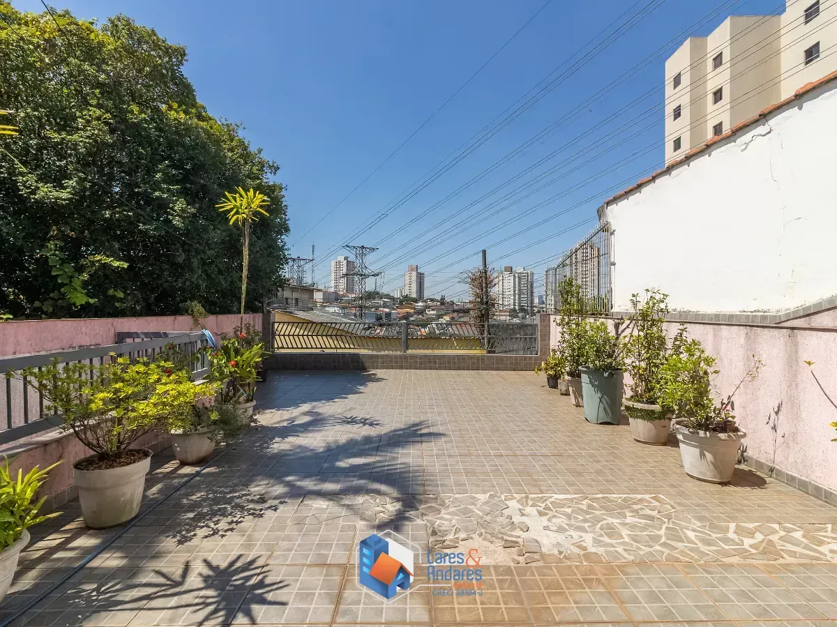 Imagem Sobrado para venda em Vila Paiva com 4 quartos, sendo 3 suítes, 210m²