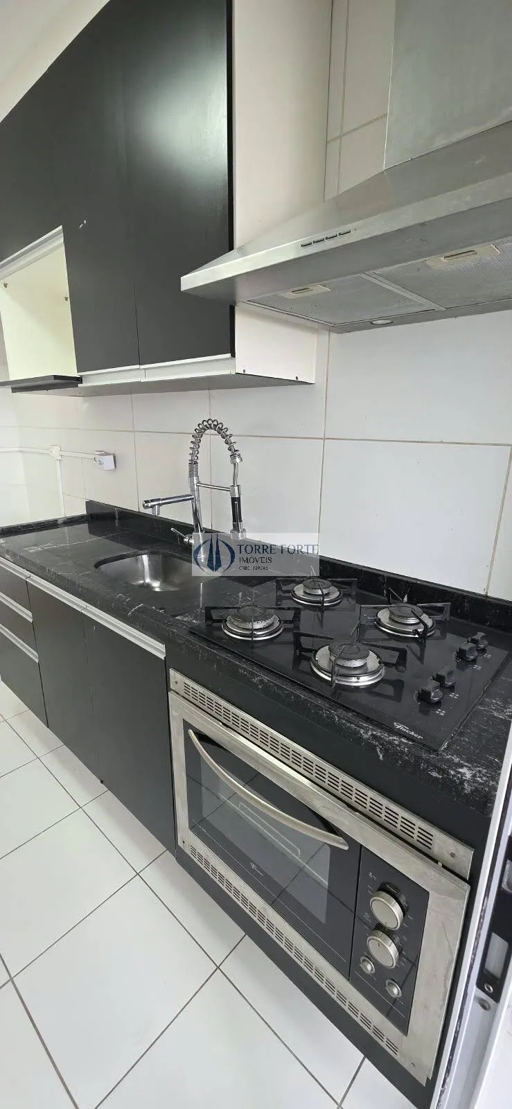 Imagem Apartamento semi-mobiliado com lazer completo