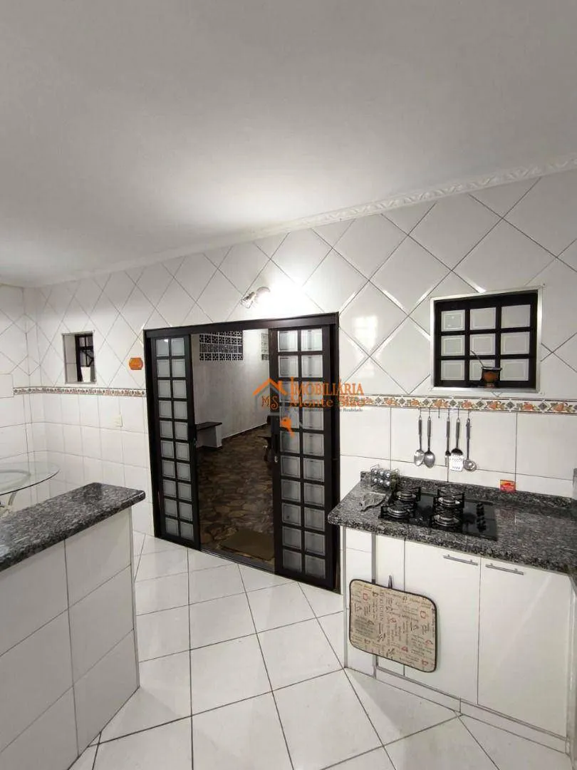 Imagem Sobrado com 3 dormitórios à venda, 171 m² por R$ 849.000,00 - Jardim Santa Mena - Guarulhos/SP