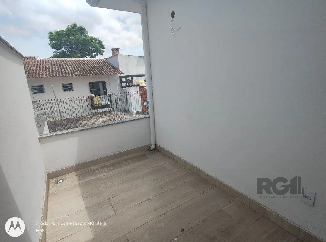Imagem Casa em Condomínio fechado com 3 dormitórios no bairro Vila Nova em Porto Alegre, RS