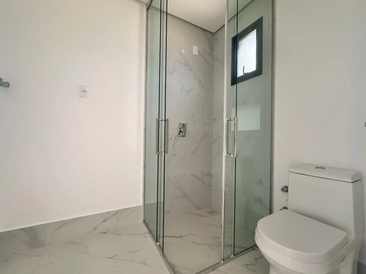 Imagem Apartamento com vista para o mar à venda com 208m2 por R$ 5.700.000,00