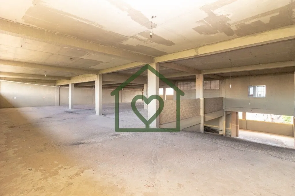 Imagem Prédio comercial com 1.700m² localizado no bairro Cristo Redentor. Localizado na Avenida Aliança ...