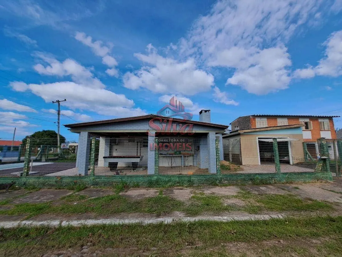 Imagem C301 | Casa com piscina à venda a 250m do mar no Mariluz