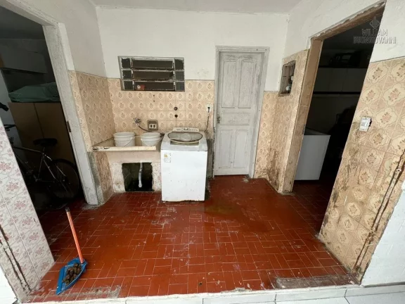 Imagem asa térrea 5 dormitórios sendo 1suíte no Bairro Imperador