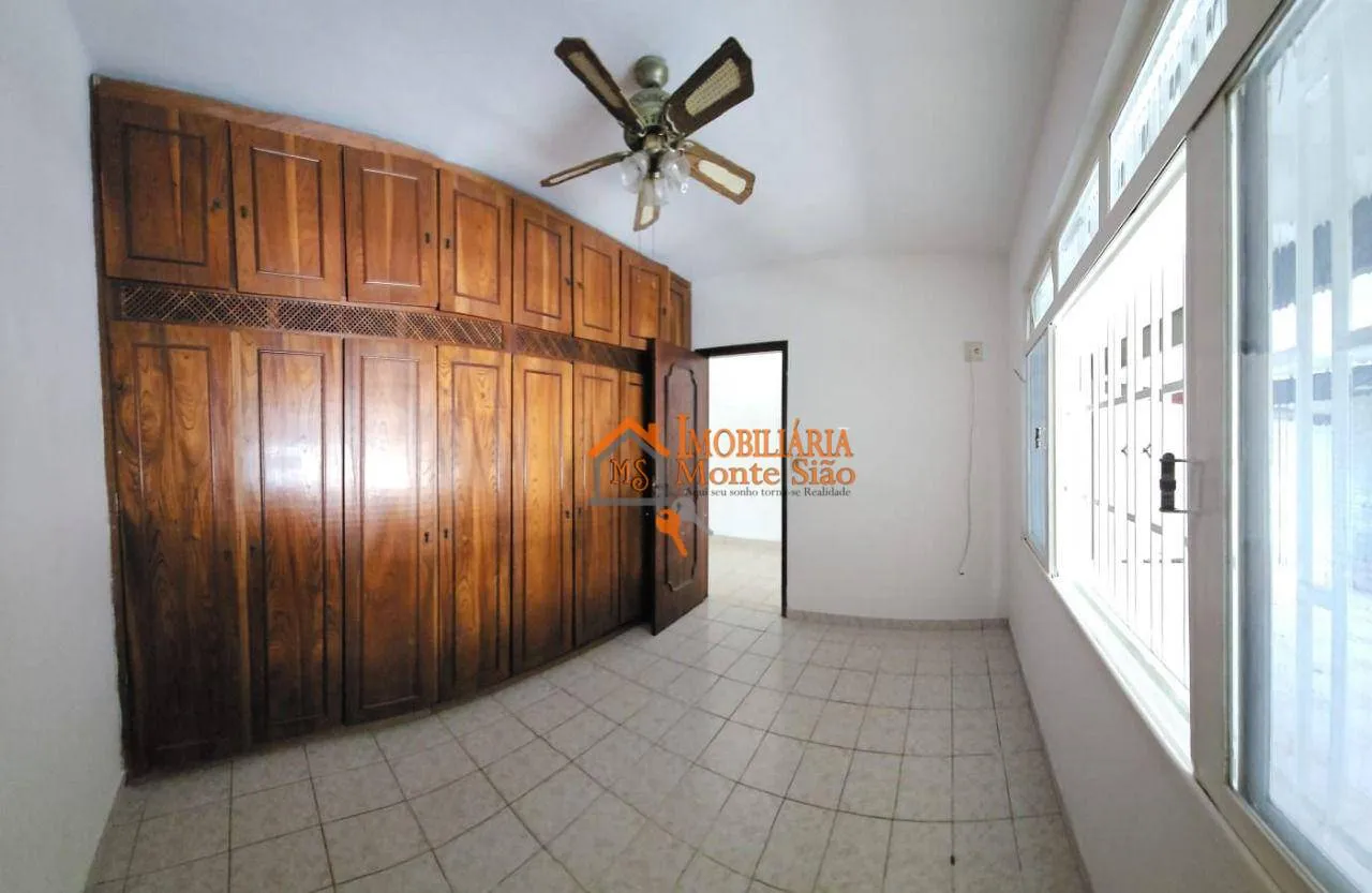 Imagem Sobrado com 3 dormitórios à venda, 175 m² por R$ 695.000,00 - Jardim Santa Francisca - Guarulhos/SP