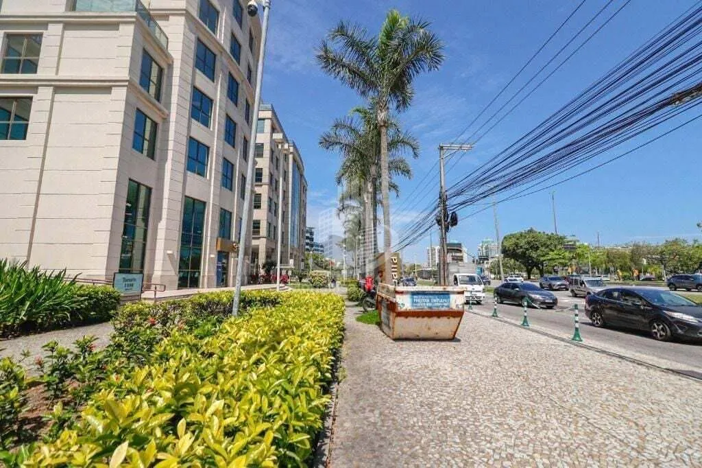 Imagem Sala comercial para alugar no bairro Zona Oeste em Rio de Janeiro/RJ