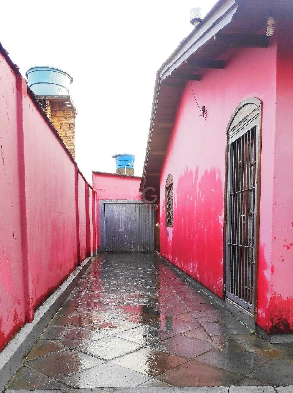 Imagem Casa para Venda - 138.87m², 3 dormitórios, sendo 1 suites, 4 vagas - Nova Cachoeirinha