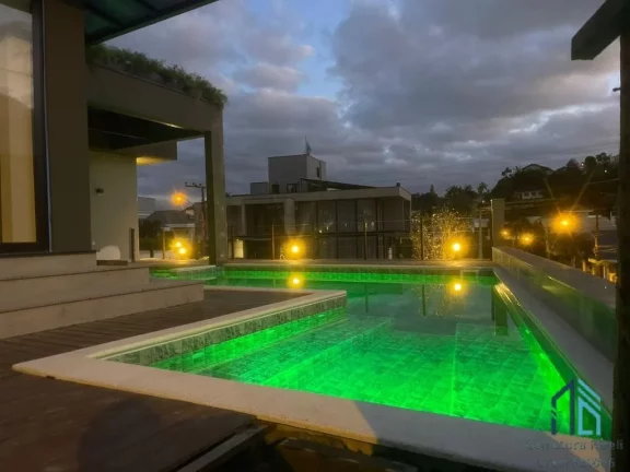 Imagem Casa MOBILIADA LINDA em condomínio, 04 suítes, 04 vagas, em Blumenau SC