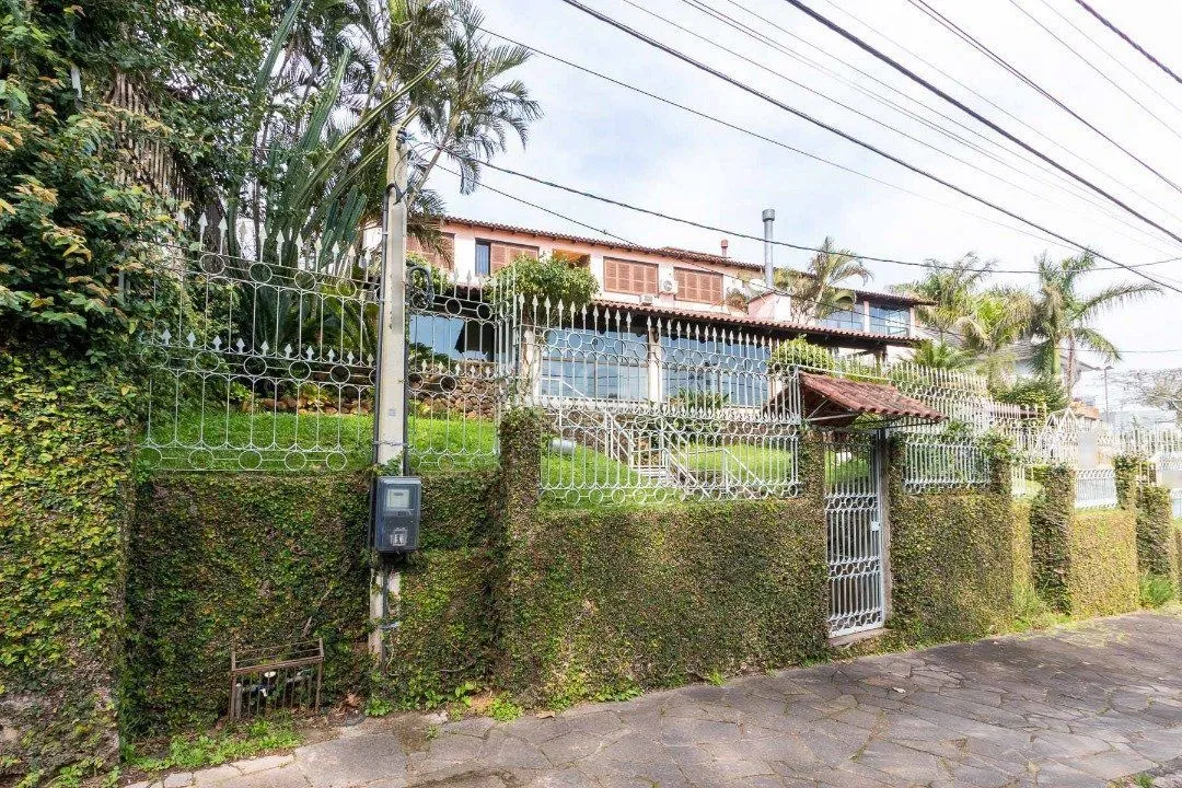 Imagem Casa para Venda - 500m², 4 dormitórios, sendo 1 suites, 4 vagas - Vila Conceição