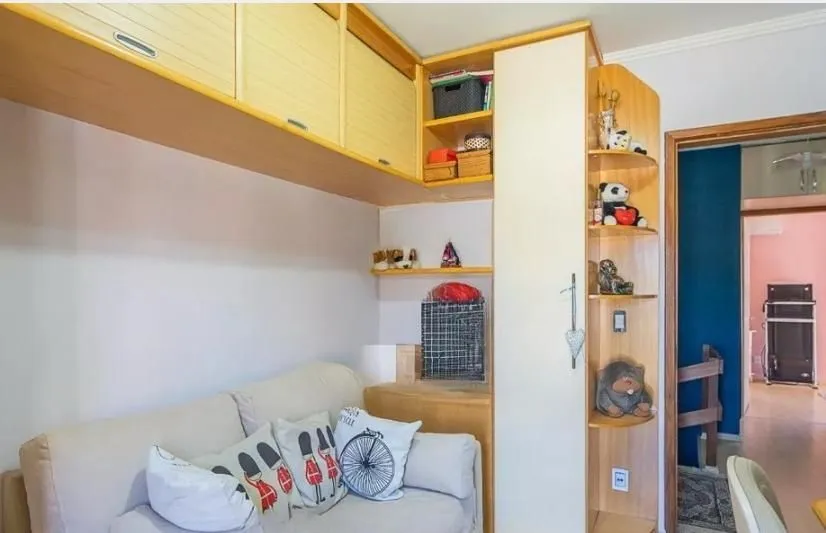 Imagem Linda casa com 3 dormitórios, sendo 1 Suíte, Sala Ampla no Condomínio de Ótima Localização