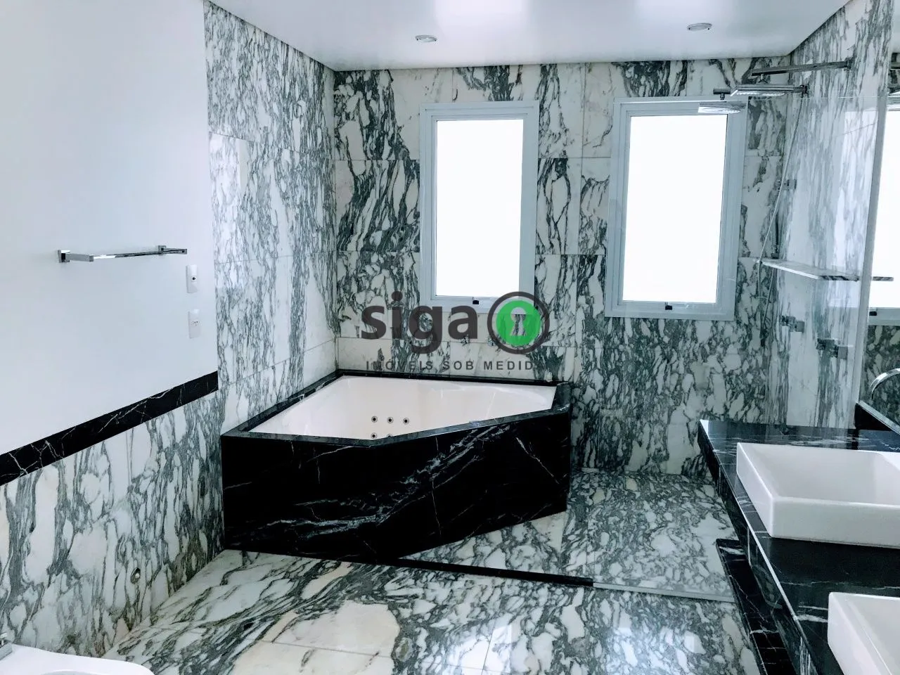 Imagem CASA DE CONDOMINIO 608m² COM 4 DOMITORIOS (SUITES) A VENDA NA JOB LANE BROOKLIN