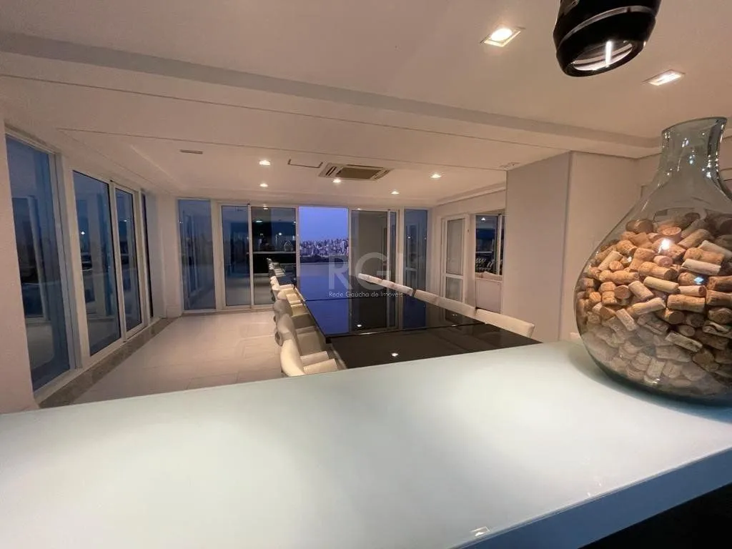 Imagem Apartamento para Venda - 64.67m², 2 dormitórios, sendo 1 suites, 1 vaga - Cidade Baixa, Porto Alegre