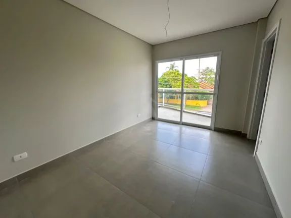 Imagem SOBRADO COM PISCINA, 3 SUÍTES, BAL. MARILUZ
