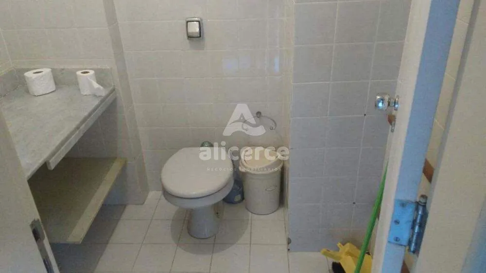 Imagem Sala à venda com 1 quarto , 60,79m² em Centro Florianópolis/SC