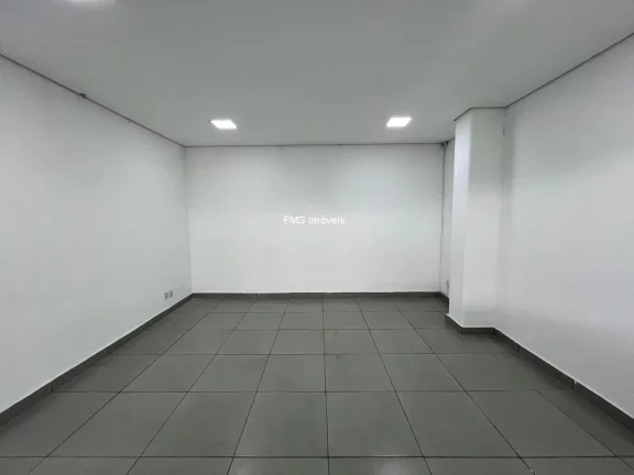Imagem Galpão Comercial Para Locação na Vila Leopoldina, São Paulo-SP: 660m², 14 Vagas de Garagem!