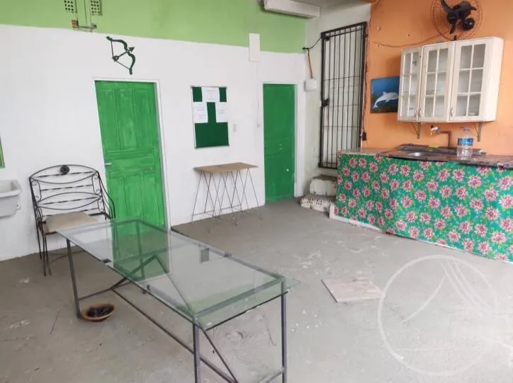 Imagem Invista e lucre: Potencial para duas rendas -Casa 2pisos 500 mts das pontes