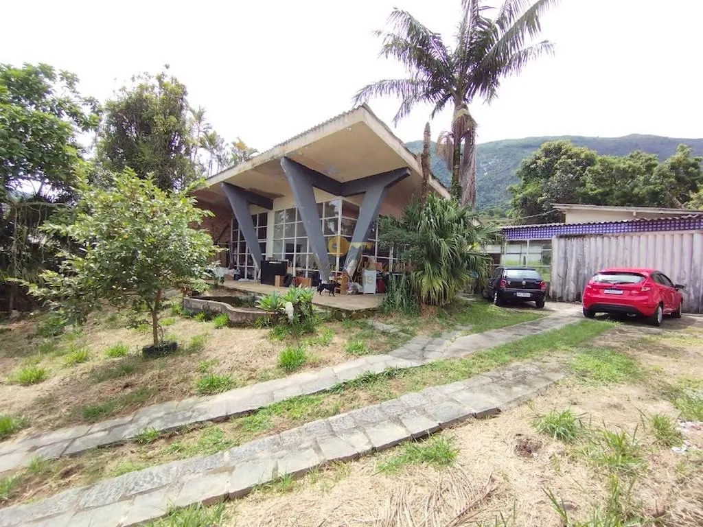 Imagem Casa para Venda em Teresópolis / RJ no bairro Araras