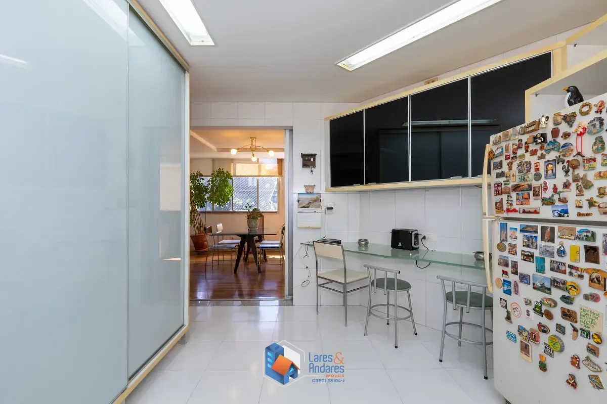 Imagem Apartamento para venda em Vila Suzana com 3 quartos, sendo 1 suíte, 140m²