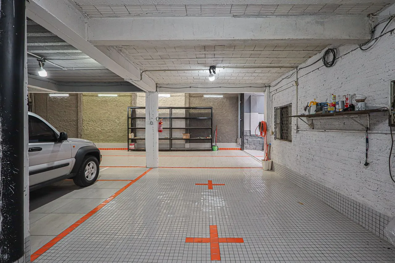 Imagem Pavilhao Comercial, Locação / Venda, 596 m², Bairro Partenon, Porto Alegre