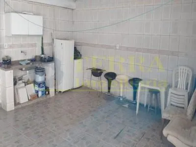 Imagem Sobrado 3 Quartos com 2 Vagas em Pestana, Osasco - Pronto para Morar