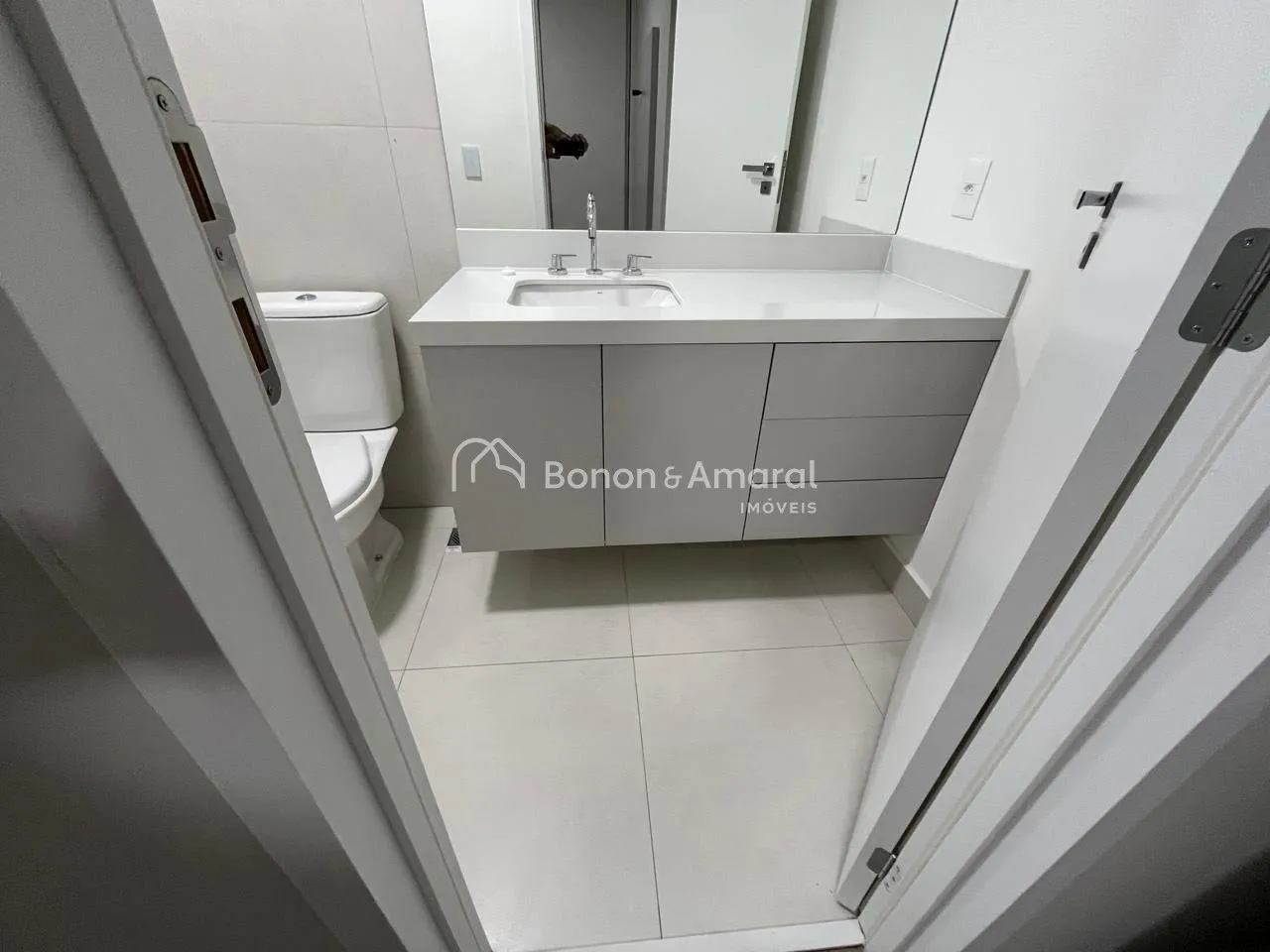 Imagem Apartamento com 2 Quartos e 3 banheiro à Venda, 90m² por R$ 950.000