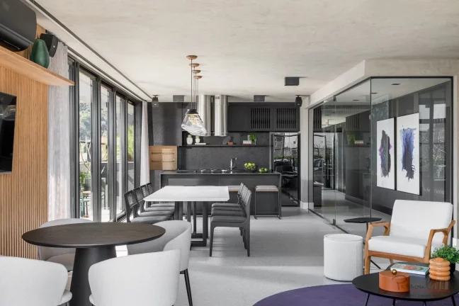 Imagem Oportunidade! **Unidade com preço promocional** Apartamento com 2 suítes, lavabo, sacada com churr...
