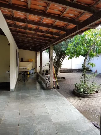 Imagem Casa com Terreno 1.859 metros em Manguinhos