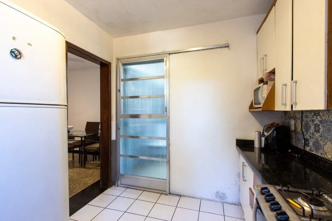 Imagem Casa em condomínio que possui 3 dormitórios, sendo 1suíte, lavabo, escritório, possibilidade de um 4 dormitório,