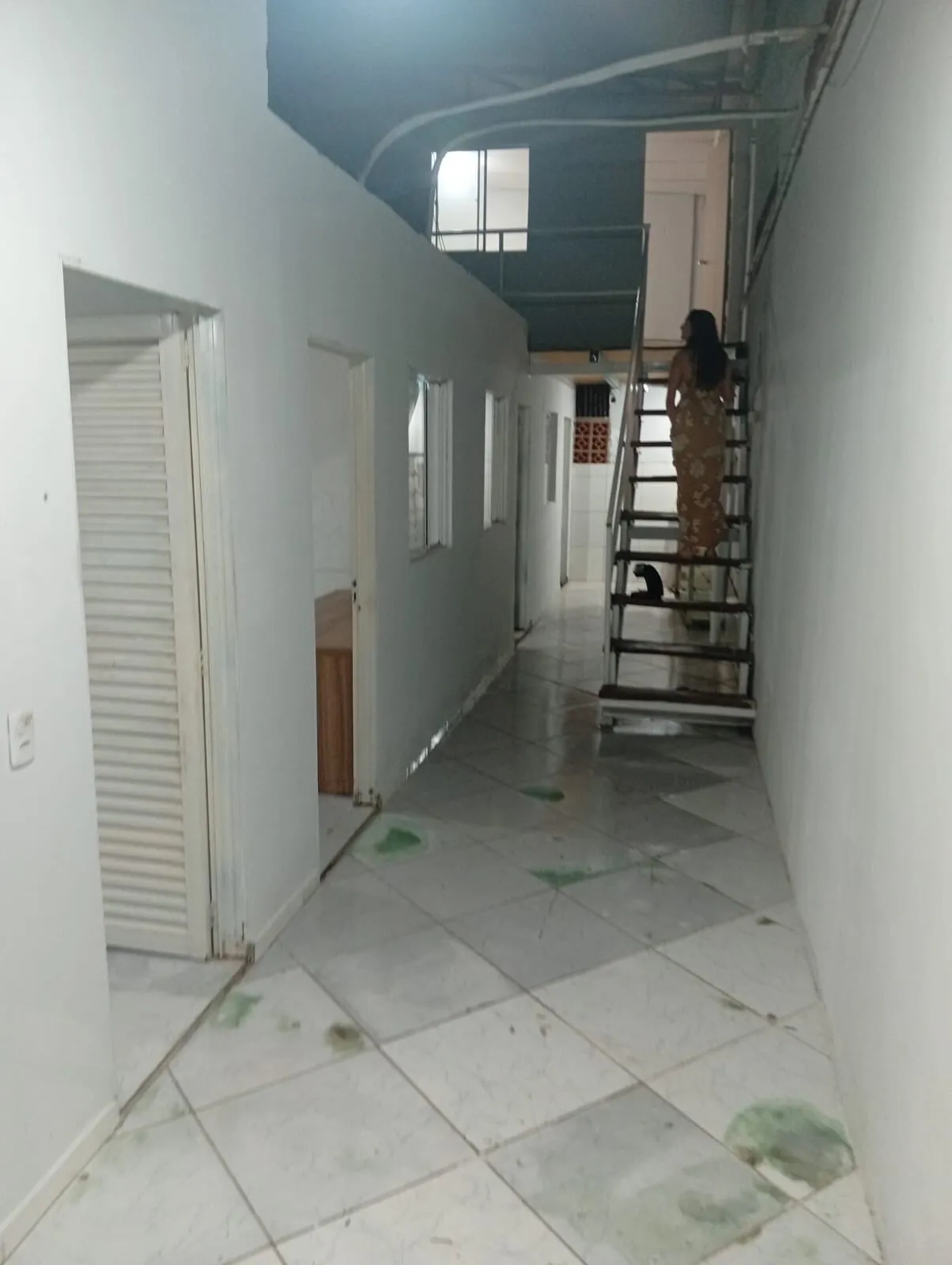 Imagem Vende-se Barracão com salas internas, comercial, Bairro Jardim dos Estados