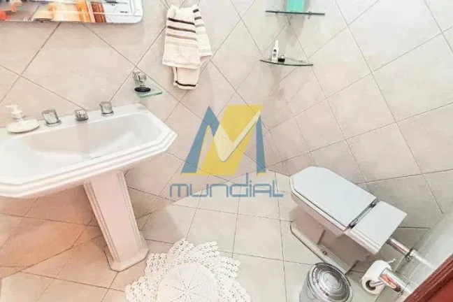 Imagem Casa Alto Padrão com 4 Dormitórios, Espaço Gourmet e 5 Vagas
