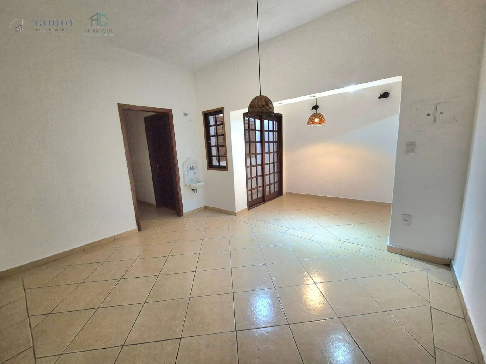 Foto do imóvel Comercial à venda no São Benedito, Pindamonhangaba - SP