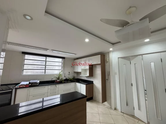Imagem Apartamento para venda ou locação, 144m², 3 quartos, dependência, vaga demarcada por R$7.500,00 o pacote
