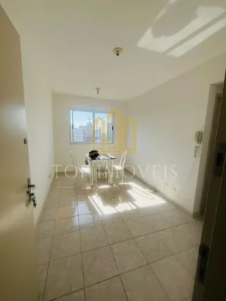 Foto do imóvel lindo apartamento um dormitório com armarios no centro OPORTUNIDADE em Rua Major Antônio Domingues