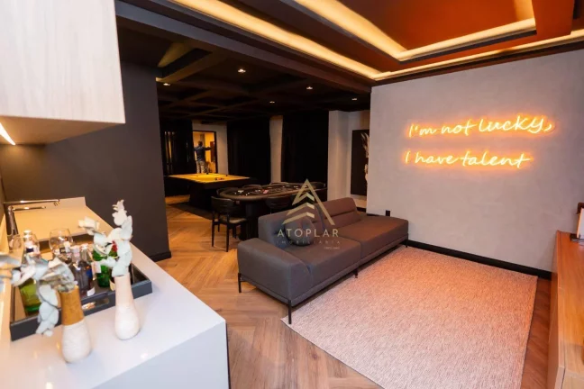 Imagem Apartamento à venda, 62 m² por R$ 1.306.000,00 - Praia dos Amores - Balneário Camboriú/SC