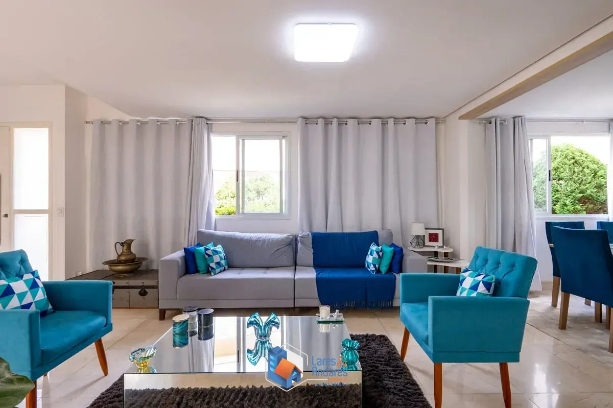 Imagem Casa no condomínio New England Condominium para venda e locação com 4 quartos, sendo 2 suítes, 292m²