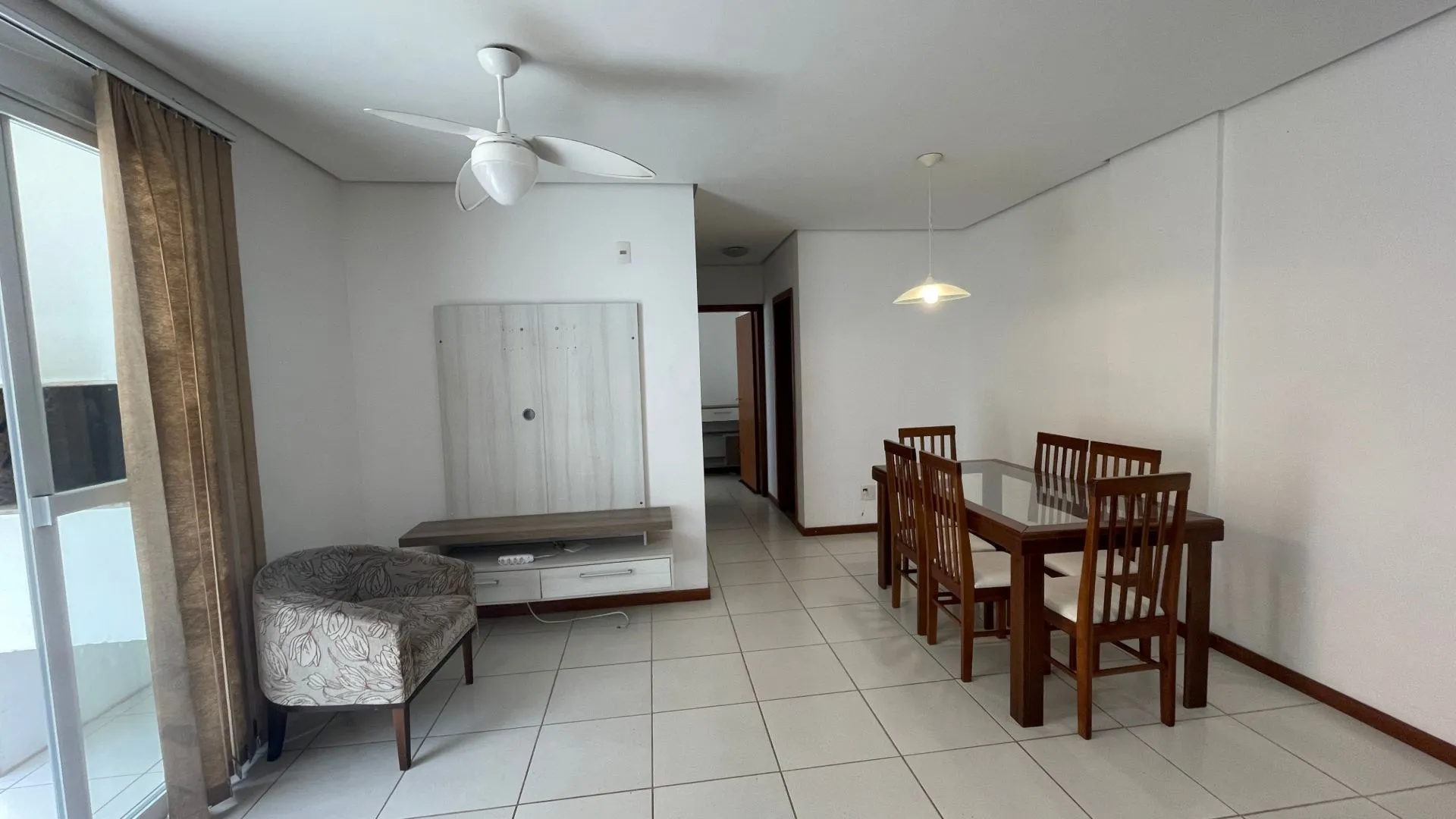 Imagem Apartamento de dois dormitórios, locação anual.