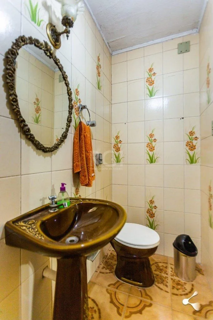 Imagem Casa para Venda - 500m², 3 dormitórios, sendo 3 suites, 4 vagas - Vila Ipiranga