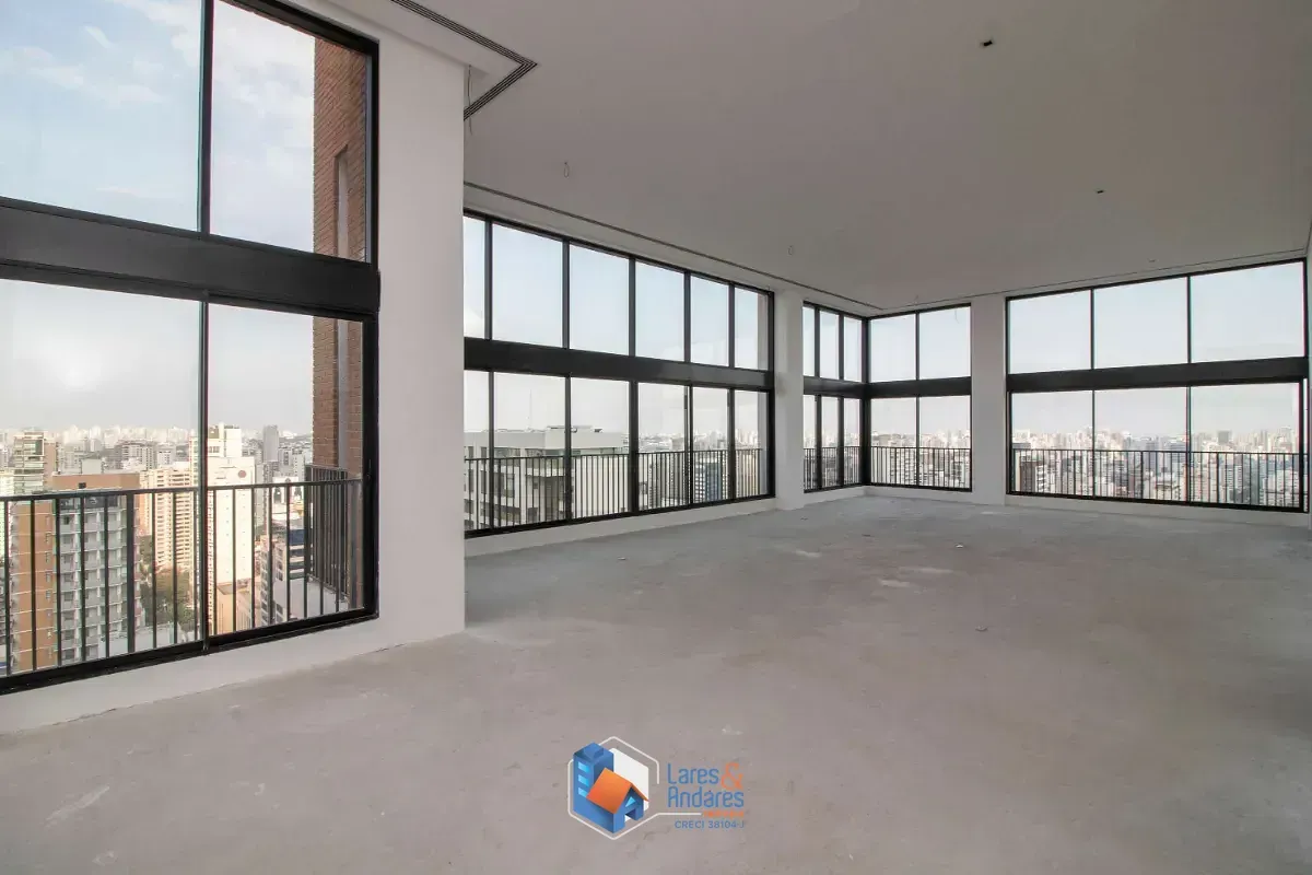 Imagem Cobertura para venda em Moema com 4 quartos, sendo 4 suítes, 688m²