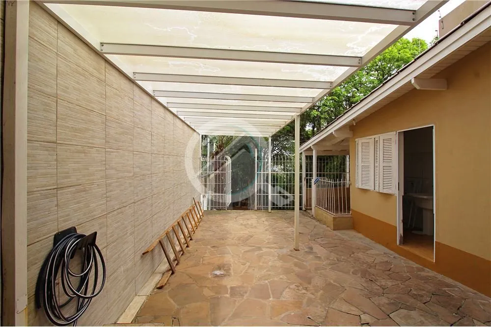 Imagem Maravilhosa casa de 02 dormitórios, um sacadão elegante em vidro blindex, com um toque especial de...