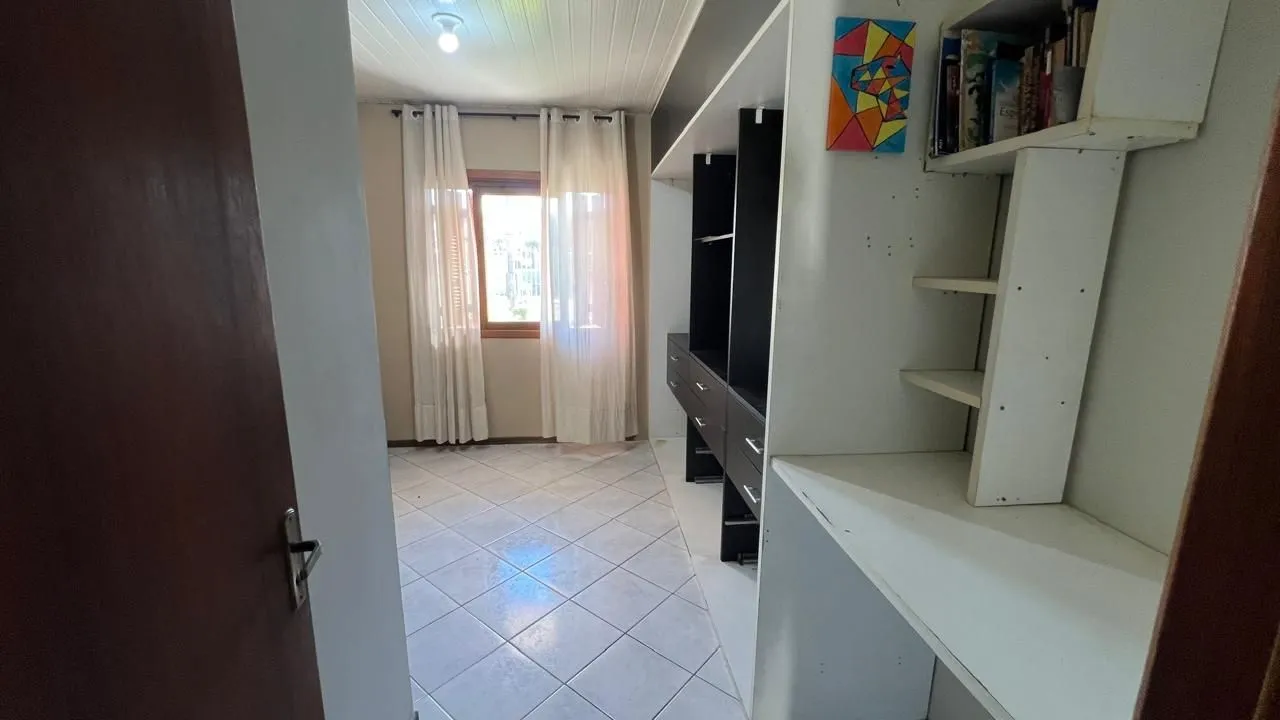 Imagem Casa de 3 dormitórios Localizada no Loteamento Moradas do sul Bairro Hípica
